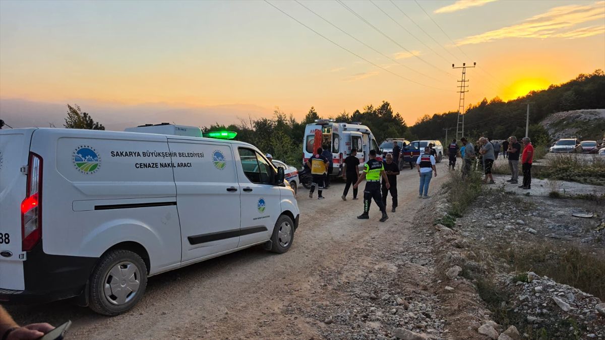 Akyazı'da Trafik Kazası: Sürücü Hayatını Kaybetti